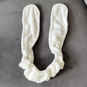 NWOT White Fluffy Bunny Ears Hair Band